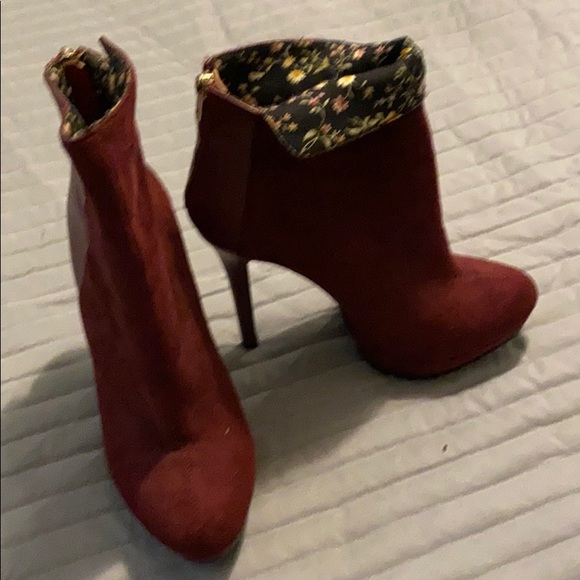 Boots - Picture 9 of 13